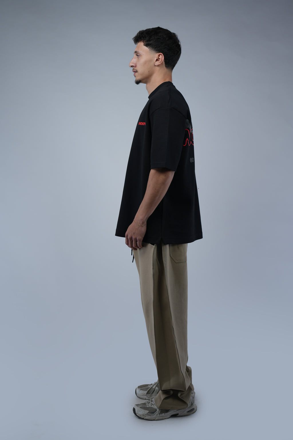 Black Oversized Printed Tee.